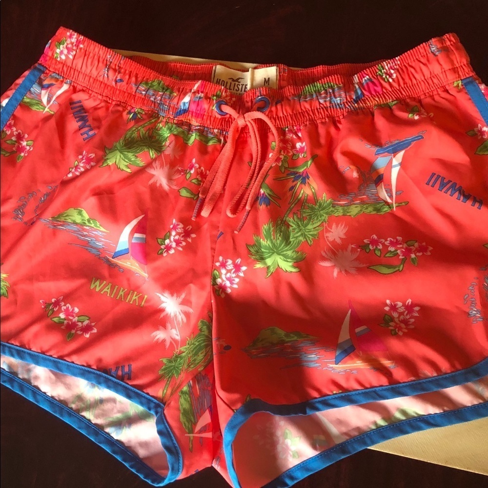 Holister swim shorts for girl juniors